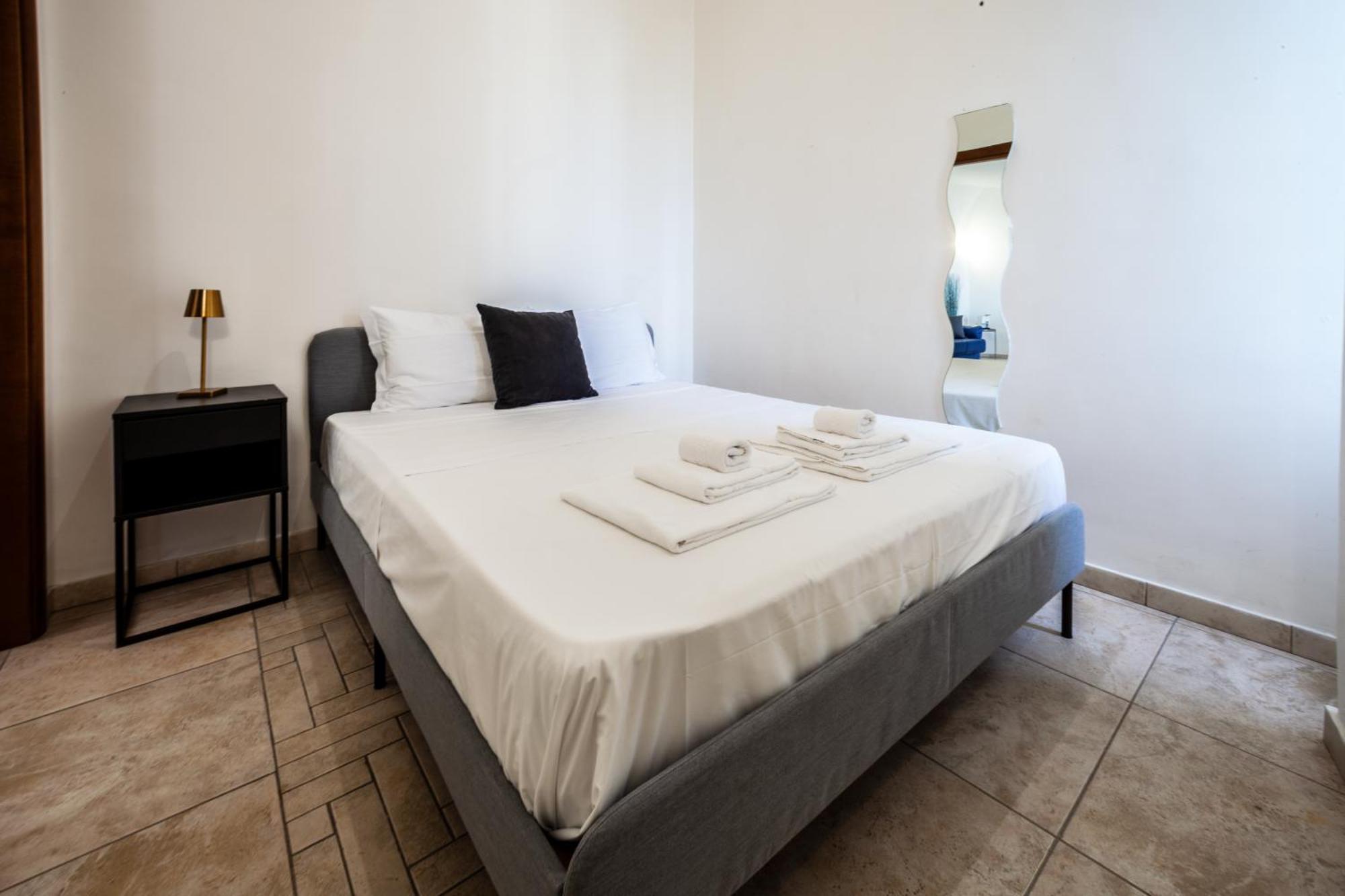 באקולי Mh Suites Rooms Apartments מראה חיצוני תמונה